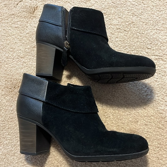 Clarks Black Suede & Leather Ankle Booties - Picture 4 of 7